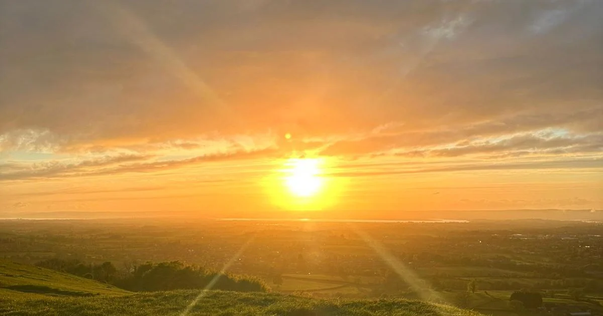 bright sunset, somatic dance retreat uk